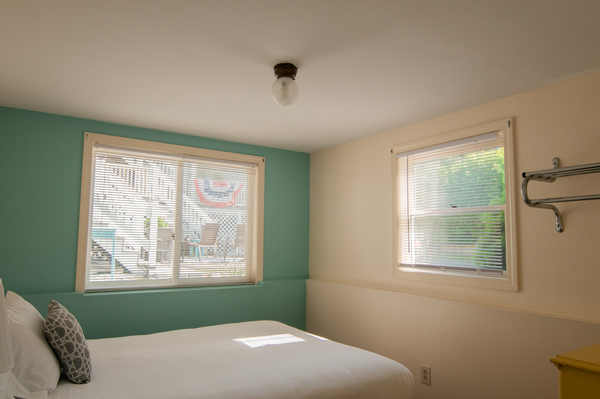 Merriwood First Floor- No balcony; close patio Photo 2