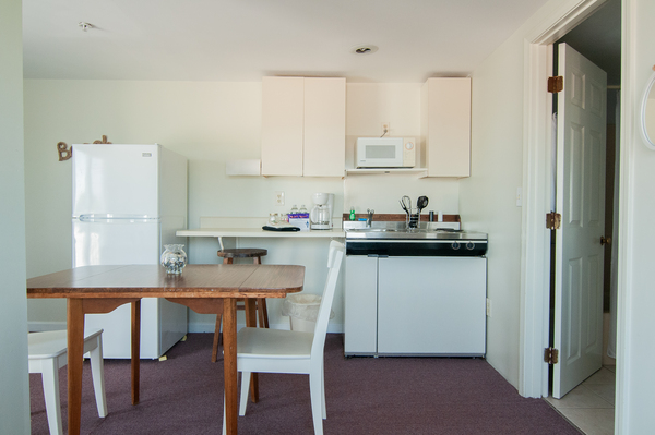 Queen Studio Balcony Third Floor Photo 2